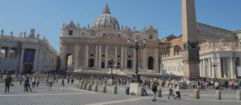 The magnificent St Peter's Basilica in Rome | Kerren Knighton