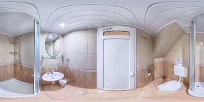 BATHROOM (Triple Room)