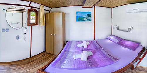 DOUBLE ROOM