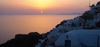 walk-to-Oia-on-Santorini-in-Greece-with-UTracks