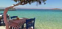 choose-your-own-restaurant-on-a-walking-holiday-in-Greece_UTracks