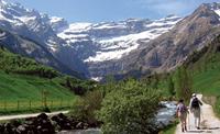 Hiking in the Alps: Haute Pyrenees in France - UTracks Travel