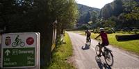 Self guided cyclists on the Danube cycle path