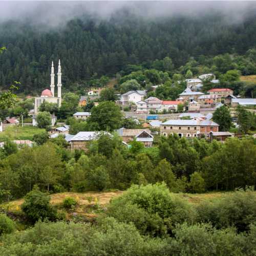 A typical village on the High Scardus Trail