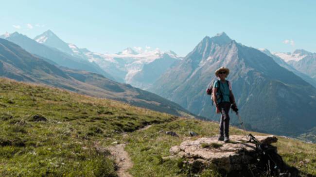 Gorgeous views from the alpine trail