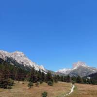 Take a side trip to the Vallée Étroite on the border with France & Italy