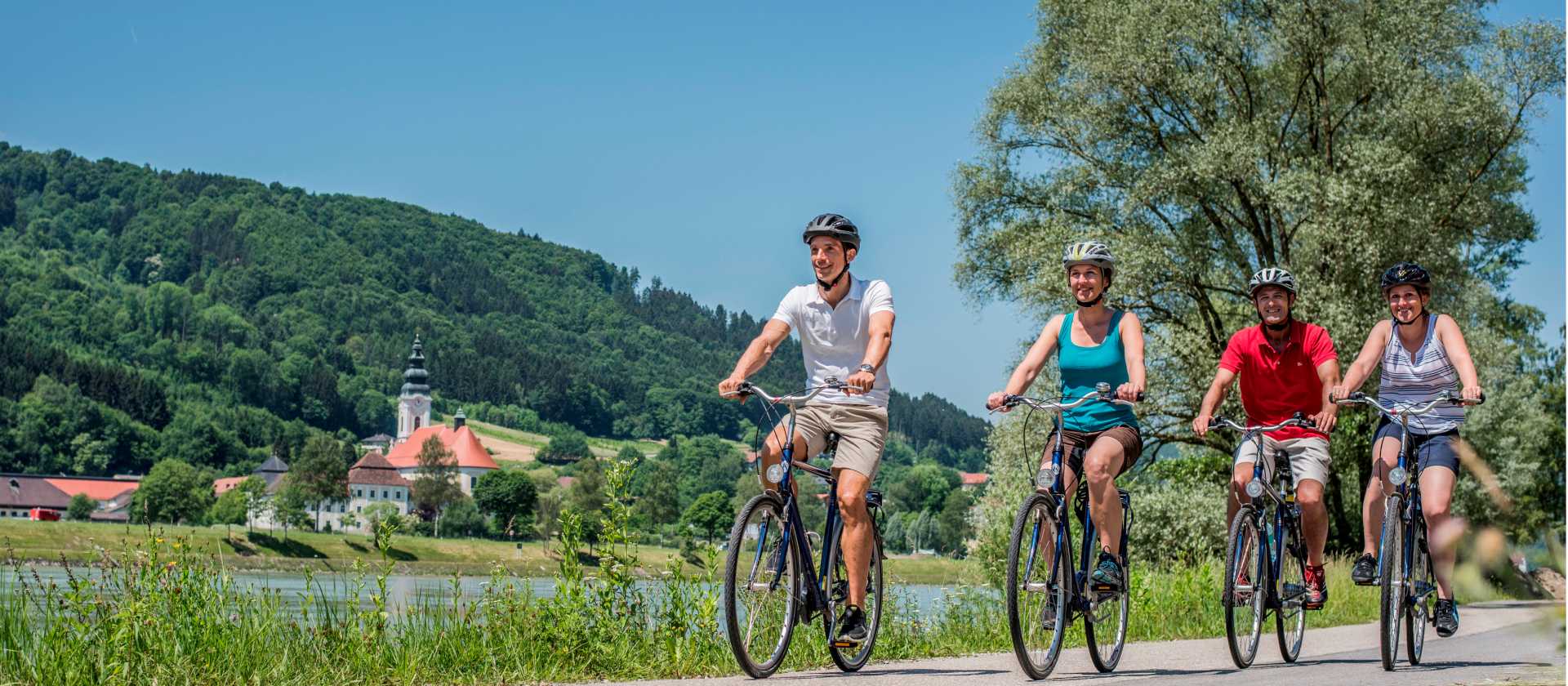 Cycling with friends in Upper Austria | Ralf Hochhauser