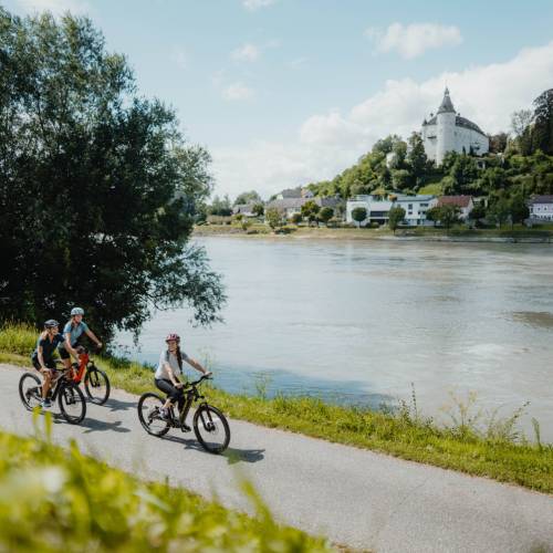 Danube By Bike Boat Tour Popular Austrian Barge Holiday