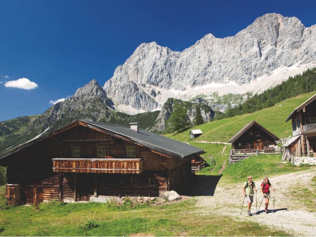 Trekking round Dachstein massif |  <i>Florian Sonntag</i>