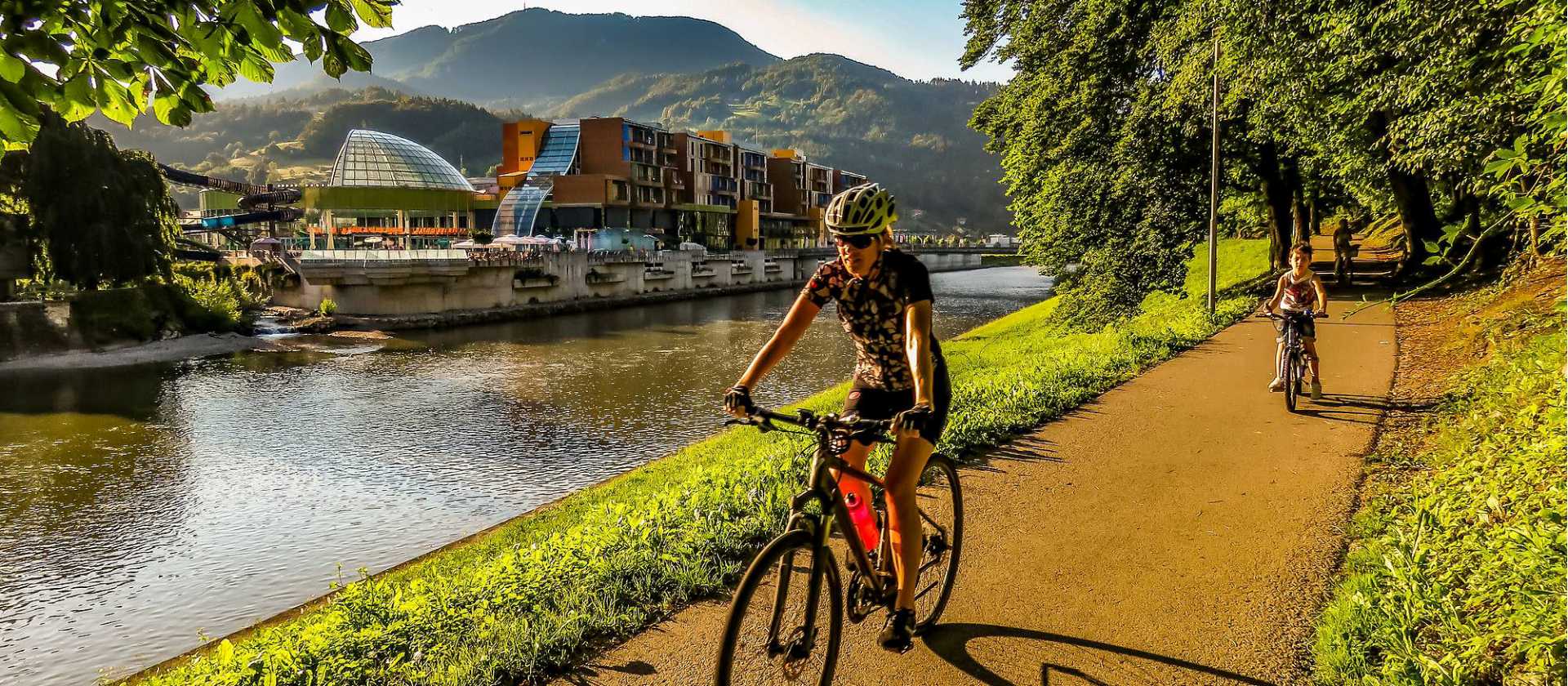 Enjoy a cycling tour in Europe