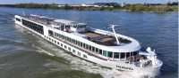 MS Lisabelle cruises the Danube