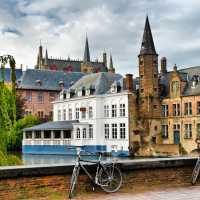 Discover Bruges by bike