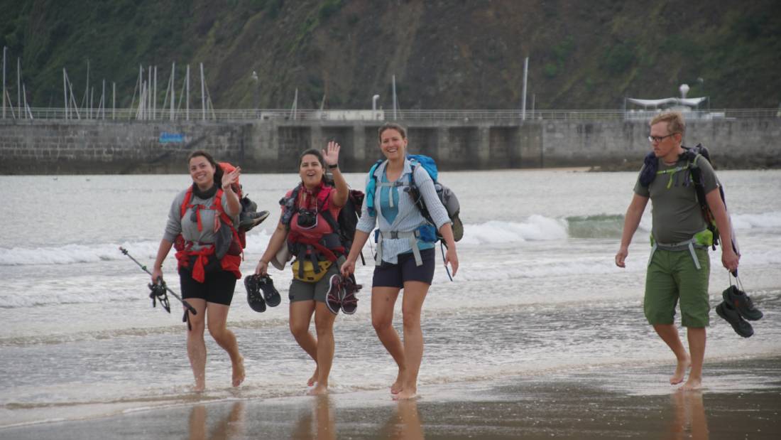 Make new friends on the Camino del Norte |  <i>Lachlan Baker</i>