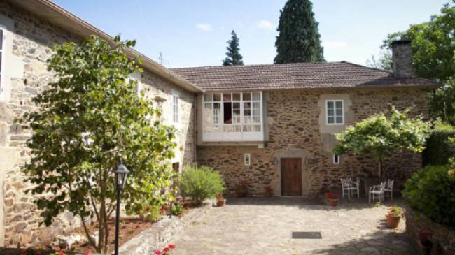 Character-rich accommodation on the Sarria to Santiago Rambler: In Comfort