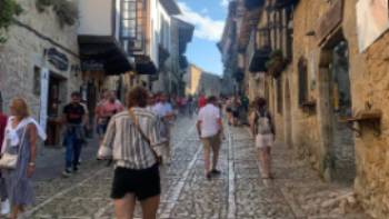 Beautiful cobbled village streets of Santillana del Mar | Lachlan Baker