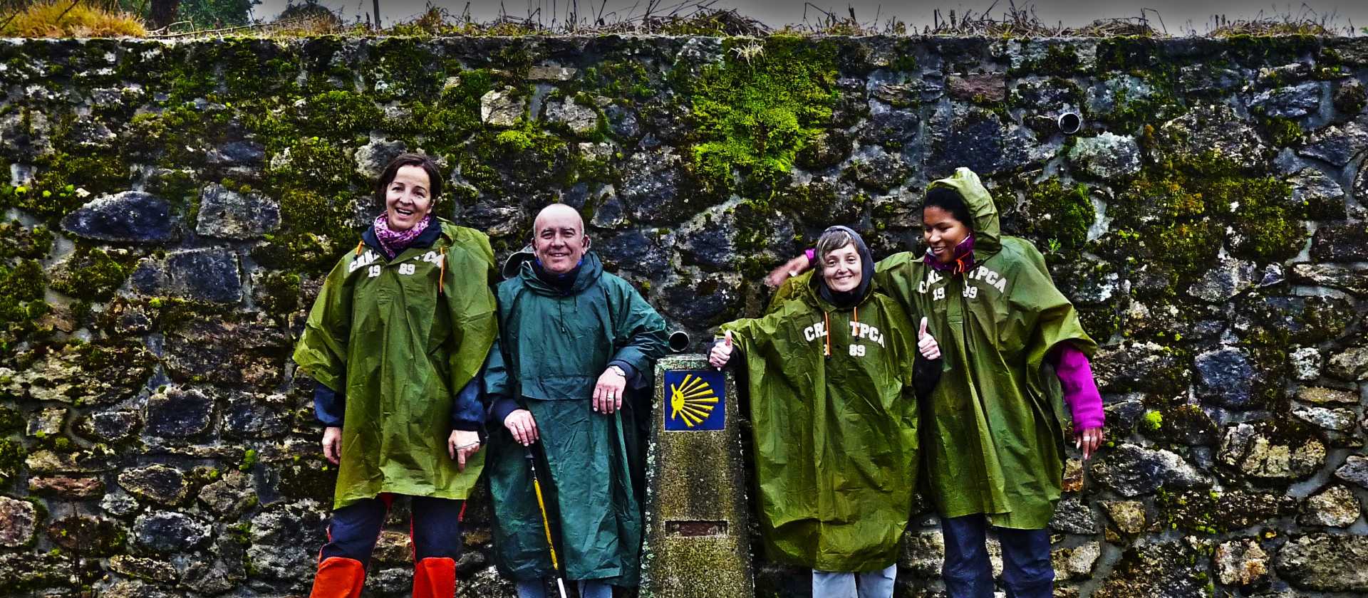 Wet but happy pilgrims on the Camino | Guillermo Gavilla
