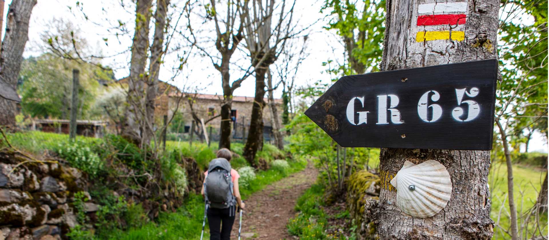 Follow route GR65 on the Le Puy Camino in France