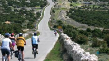 Cyclists on the island of Pag