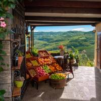A fruit and vegetable stand with a view in Motovun