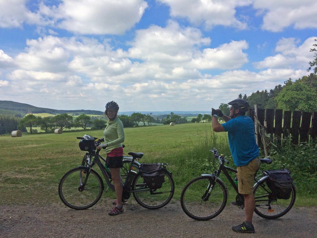 Self guided cyclists stopping for photos in the Czech countryside |  <i>Els van Veelen</i>