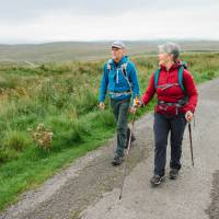 Hiking through the fields of England | Dan Briston