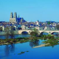 The city of Orléans along the Loire River | P. Duriez