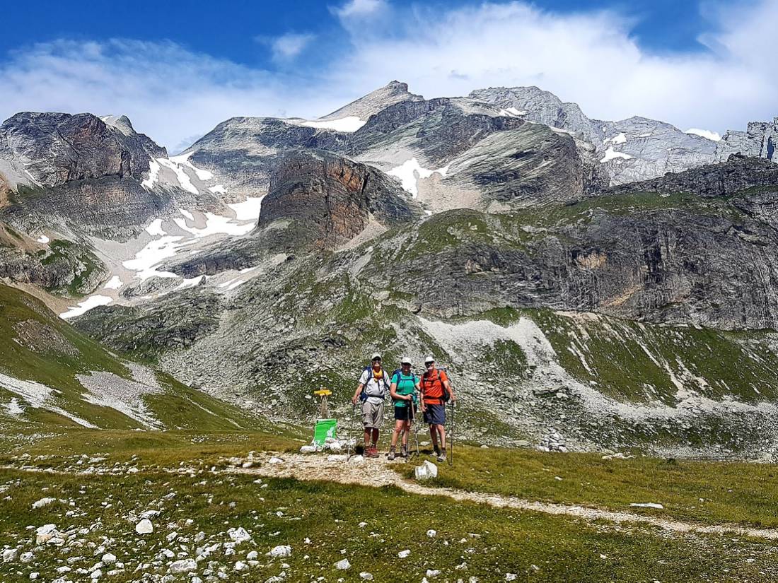 Striking a pose against the immense backdrop of the Alps |  <i>Vincent Lamy</i>