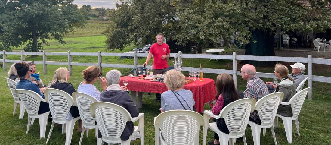 Outdoor wine tasting in France |  Jaclyn Lofts