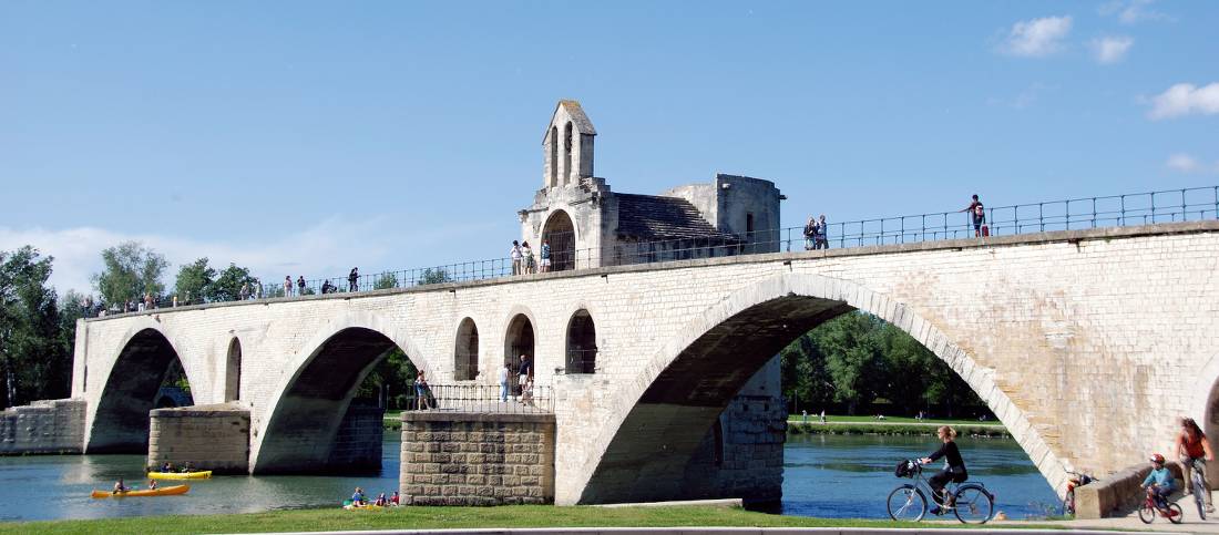 Saint Benezet bridge over the Rhone River in Avignon, France |  <i>Rachel Imber</i>
