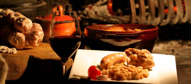 Cassoulet, the famous dish of the Cathar region | <i>C.G. Deschamps</i>