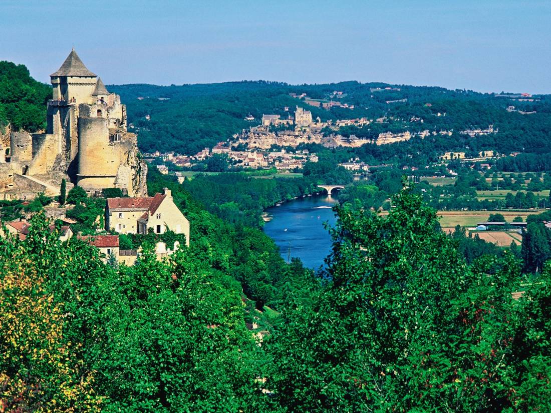 Chateau de Castelnaud at Beynac, Dordogne |  <i>Tourism d' Aquitaine</i>