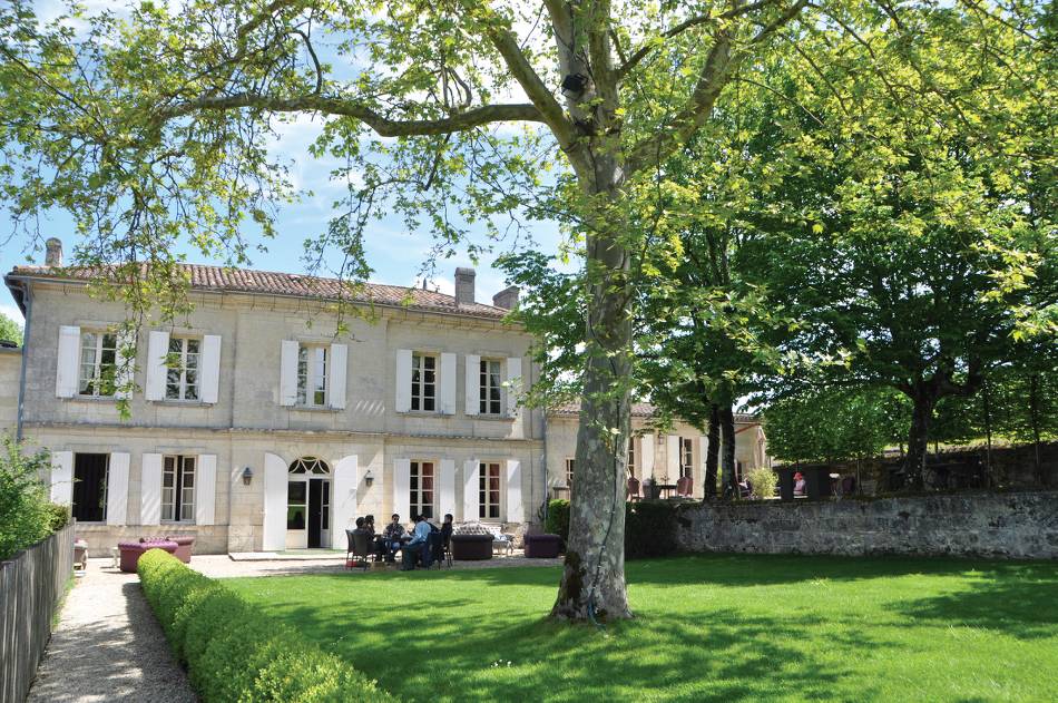 Stay in beautiful chateaux, located near vineyards, on a centre based trip in France |  <i>Deb Wilkinson</i>