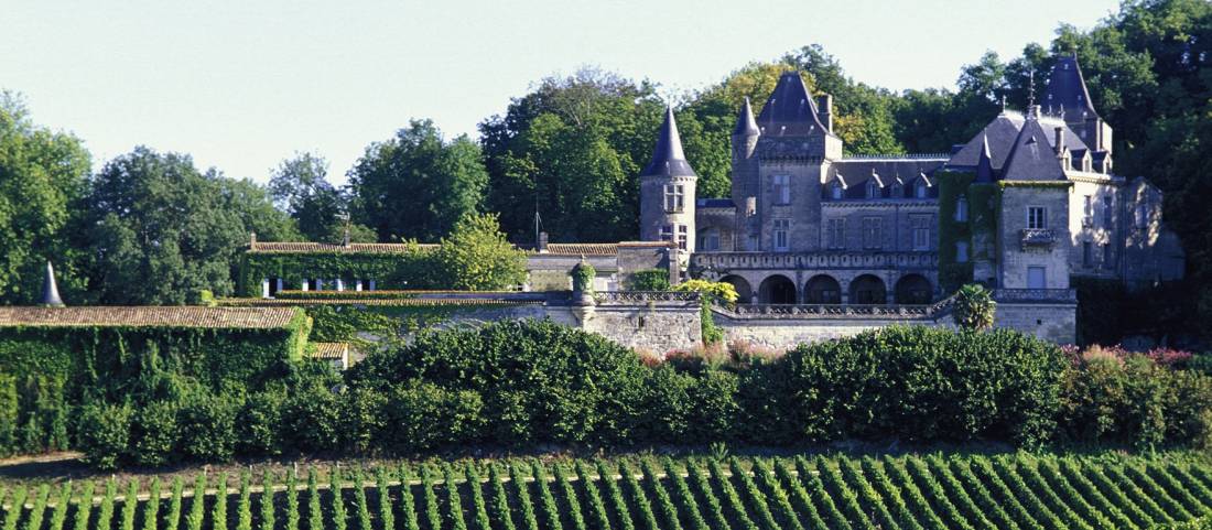 Chateau de la Riviere in Fronsac, Bordeaux |  <i>Tourism d' Aquitaine</i>