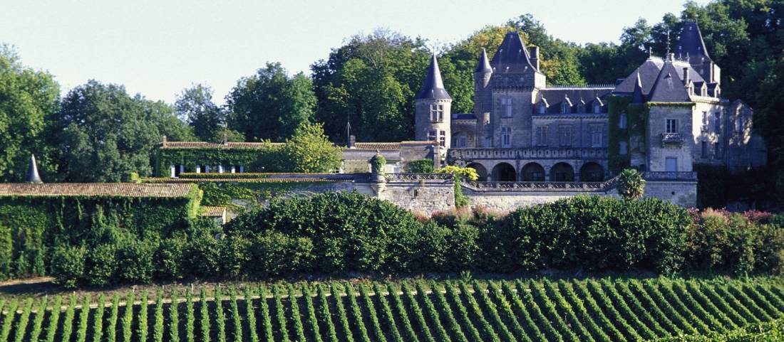 Chateau de la Riviere in Fronsac, Bordeaux |  <i>Tourism d' Aquitaine</i>