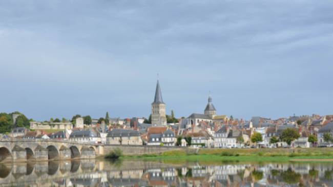 The ancient Roman town Charité-sur-Loire, with view of the church Sainte-Croix-Notre-Dame | Tanya & Rick McDonald