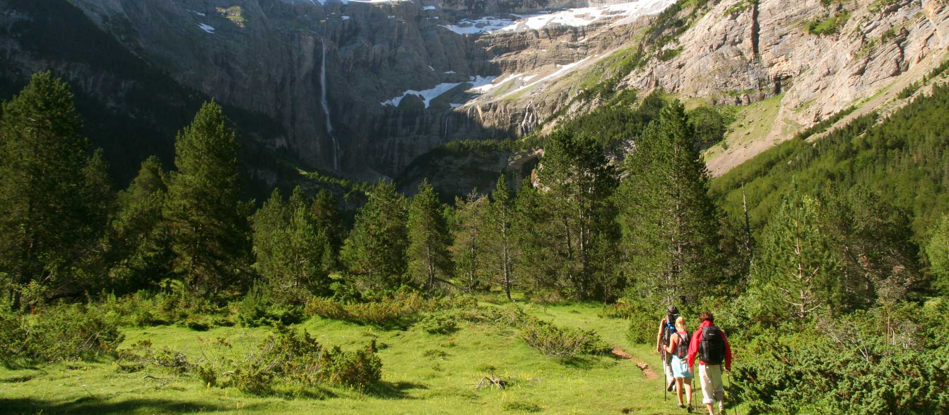 Classic views of the Cirque de Gavarnie