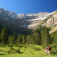 Classic views of the Cirque de Gavarnie