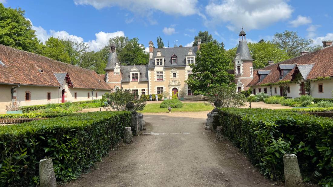 The entrance to the Château de Troussay in the Loire Valley |  <i>Merilyn O'Kane</i>