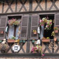 Traditional architecture in Burgundy | Jaclyn Lofts