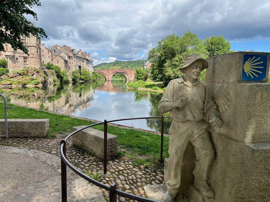 Reminders of the pilgrimage are everywhere; the ubiquitous pilgrim figure a constant and encouraging companion. |  Jennifer Andrewes