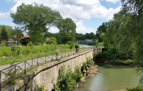 Cycling near Esbly, Champagne