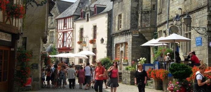 Wandering the cobble stoned streets of Nantes is all part of the cycling experience |  <i>Erin Williams</i>