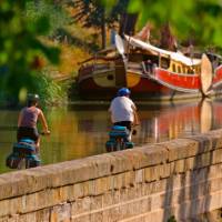 Cycling along the Canal du Midi | C.G. Deschamps