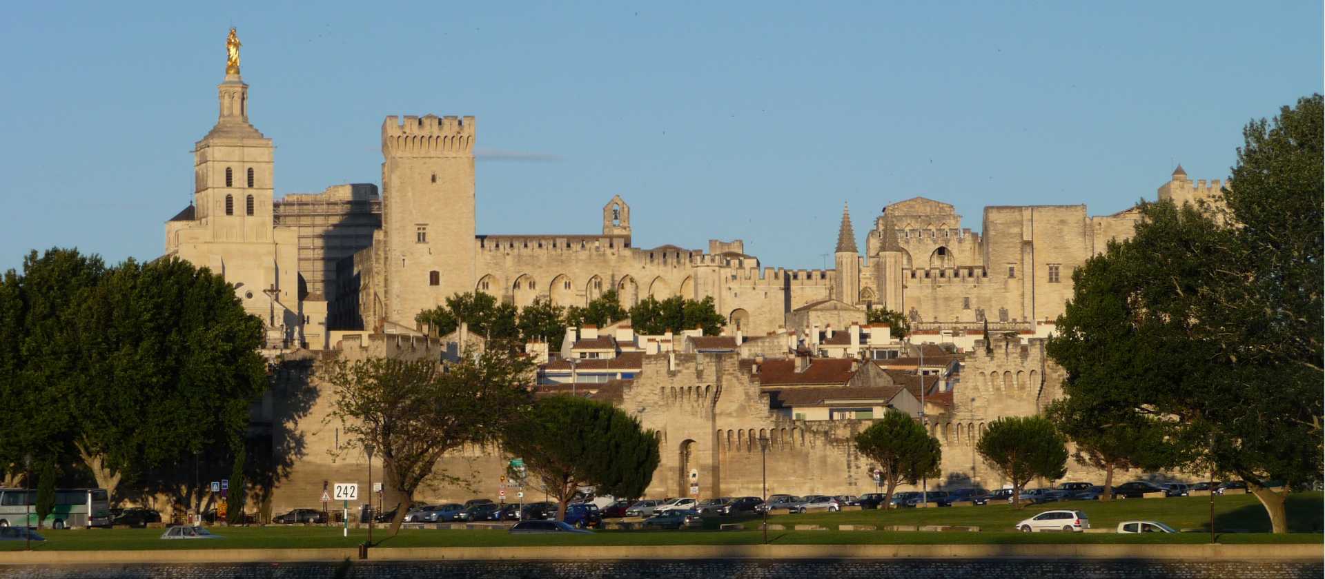 The Pope Palace in Avignon, France | Jan Gilles