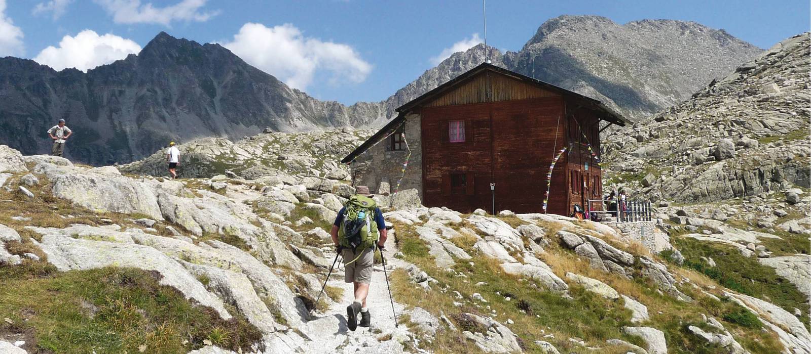 Refugi Colomina in the high Pyrenees