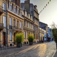 Charming street of the grand city of Reims | Adlan