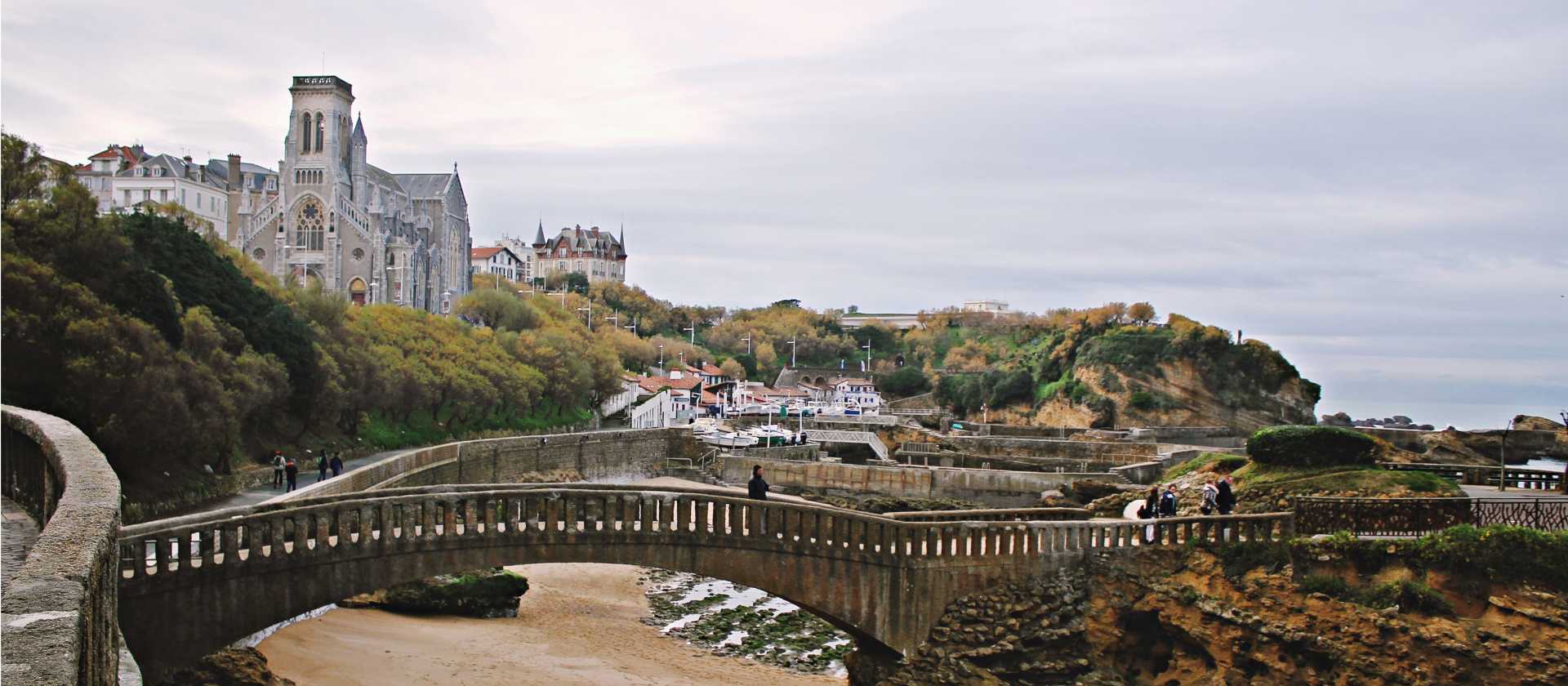 Scenes from the cycle trail in Biarritz