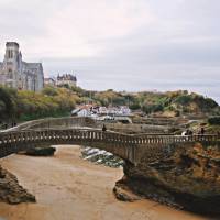 Scenes from the cycle trail in Biarritz