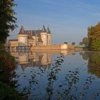 Sully sur in the Loire Valley | P Forget