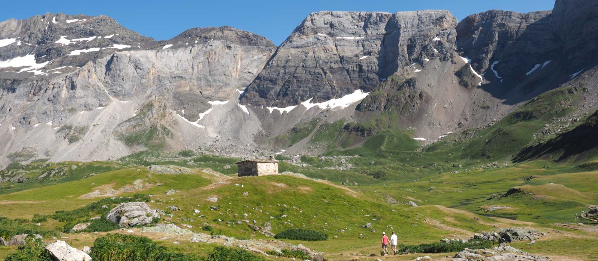The spectacular Cirque de Troumouse in the high Pyrenees